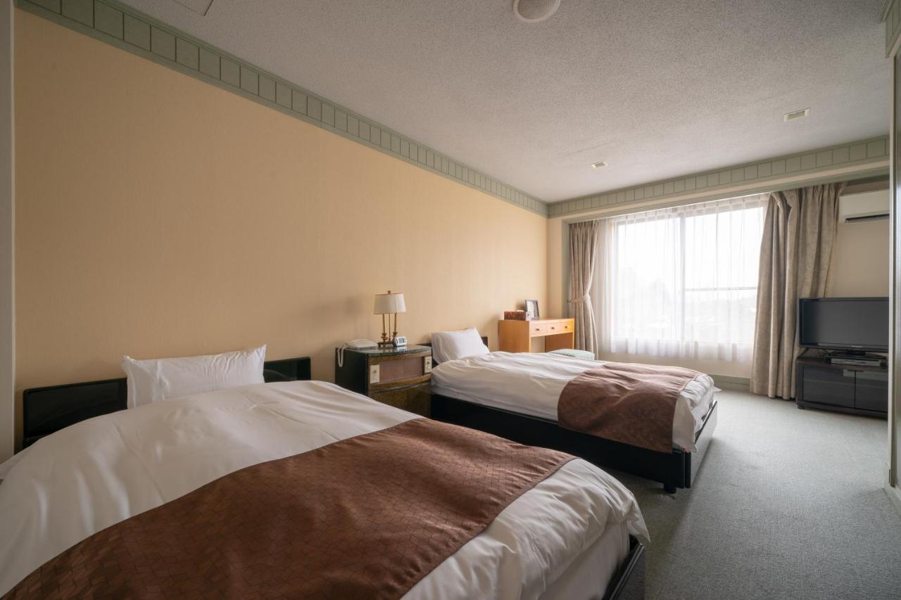 Kitsuregawa Country Club & Bihada Onsen Hotel Kitsuregawa Sakuyama ภายนอก รูปภาพ
